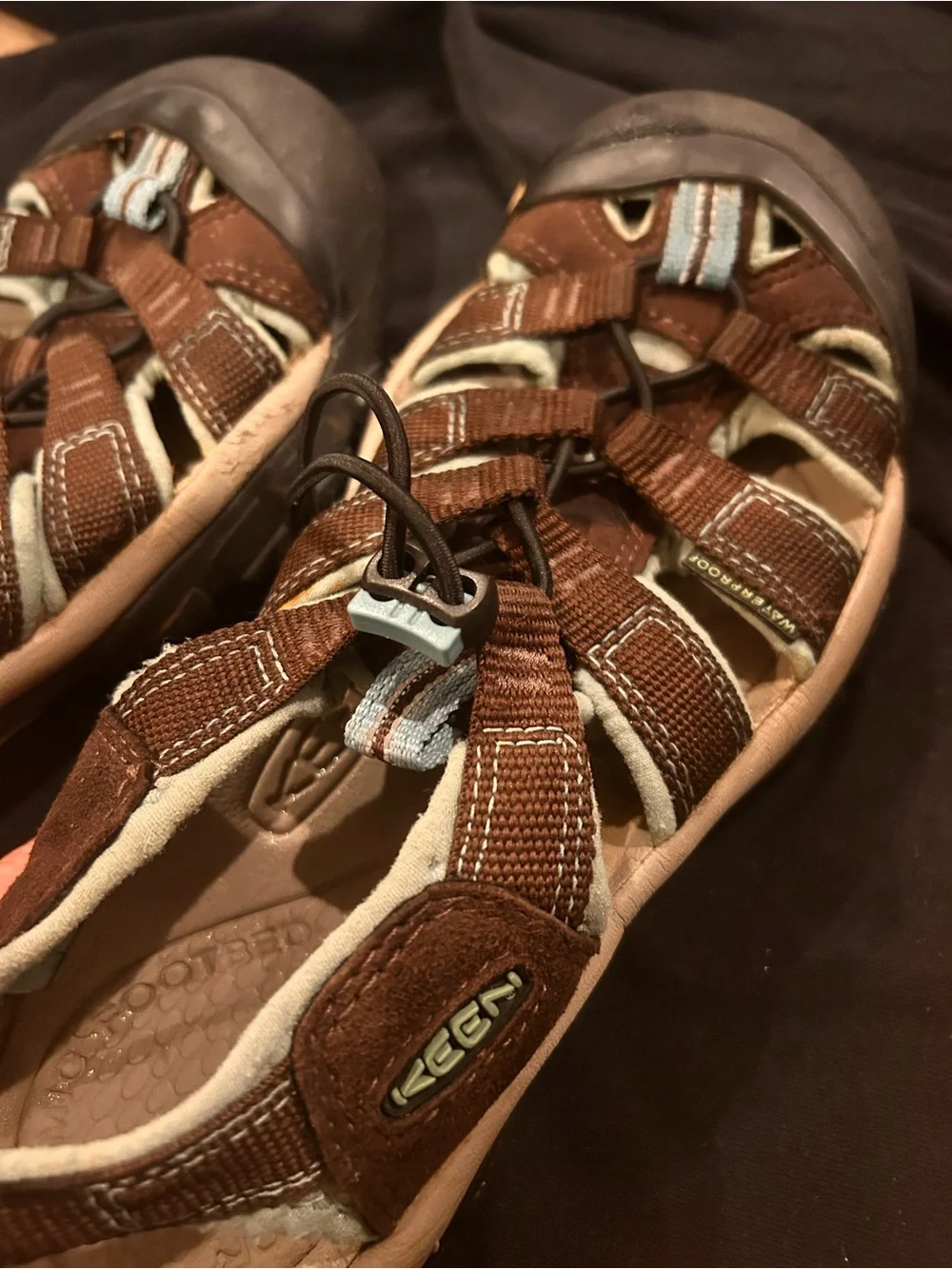 Womens KEEN Newport H2 water sandals in a brown and light blue colorway Size 6.5